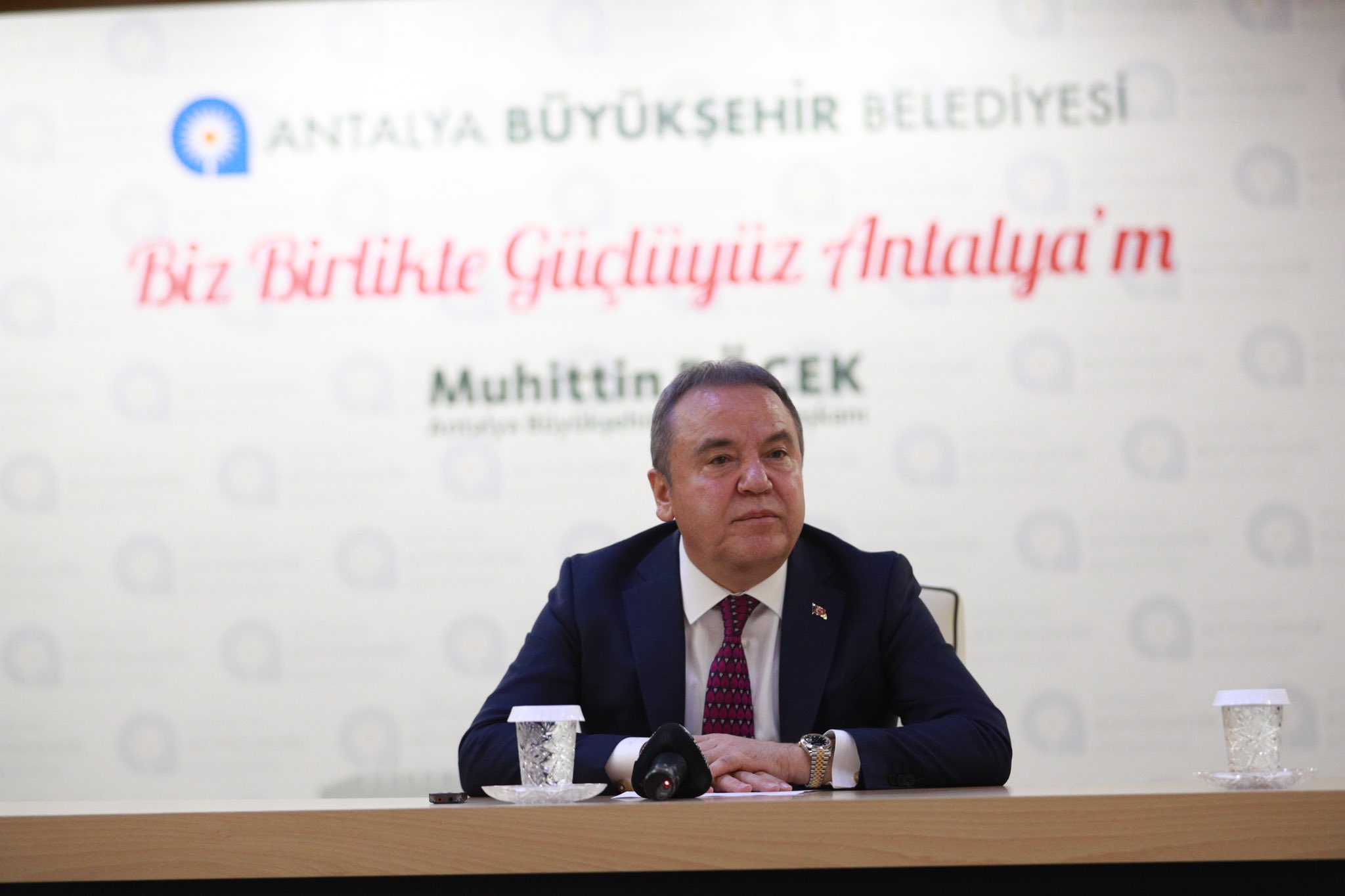 Muhittin Böcek, AKP talanını anlattı