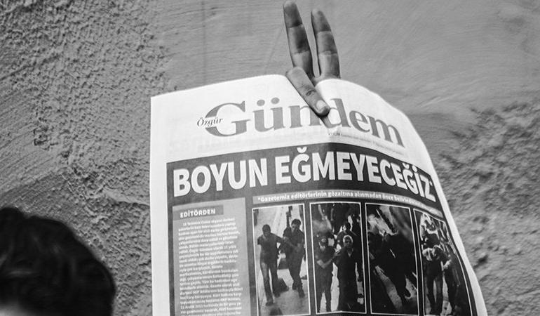 Özgür Gündem davasında 22 gazeteci beraat etti