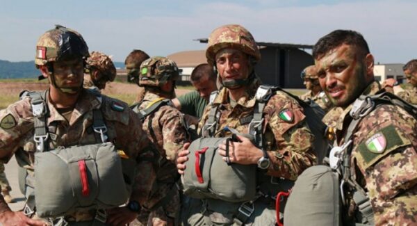 Fransa Irak’taki askerlerini çekiyor