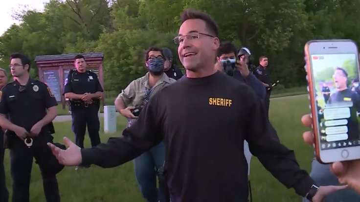 ABD’de şerif eylemcilerle yürüdü