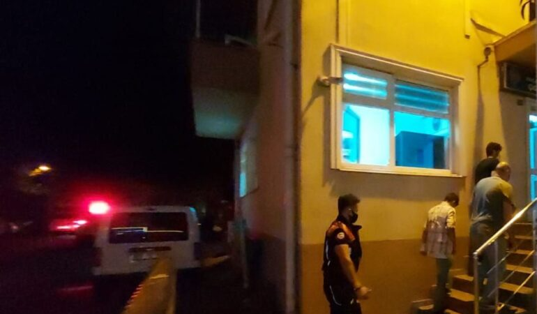 Zonguldak’ta kale direğine bağlanan çocuğa 3 saat boyunca işkence yapıldı