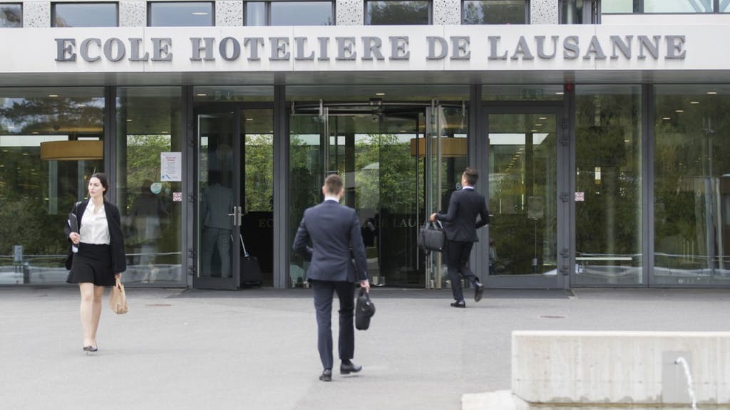 2500 Studierende an Hotelfachschule Lausanne müssen in Quarantäne 