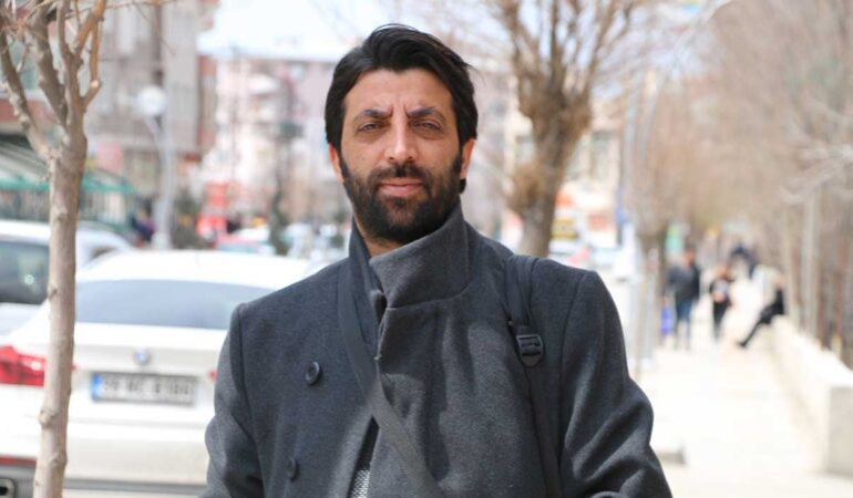 Gazeteci Oktay Candemir gözaltına alındı