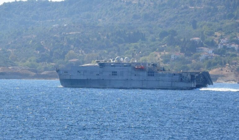 ABD savaş gemisi Akdeniz’e iniyor