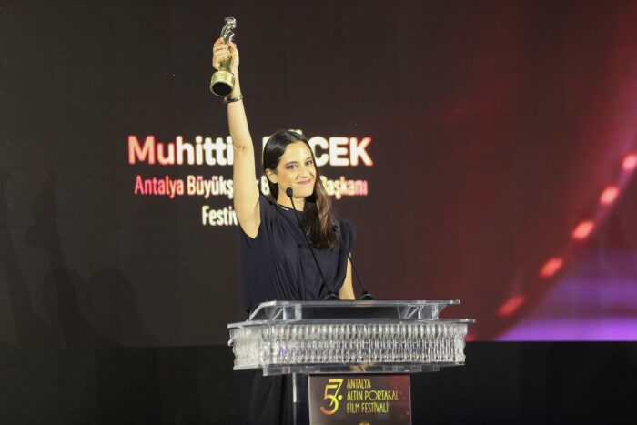 Altın Portakal En İyi Film Ödüllü Hayaletler Filmi 7 ülkede gösterimde