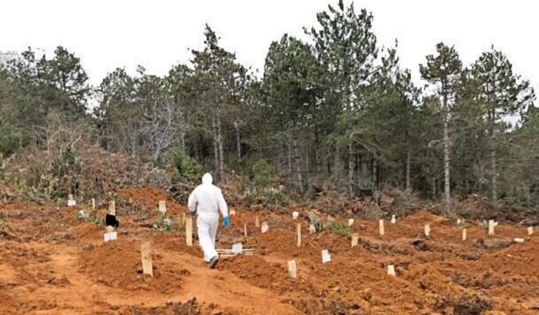 Ankara’da koronavirüsten ölenler artık birden fazla mezarlığa defnediliyor: ‘Her gün yaklaşık 50 can kaybı’