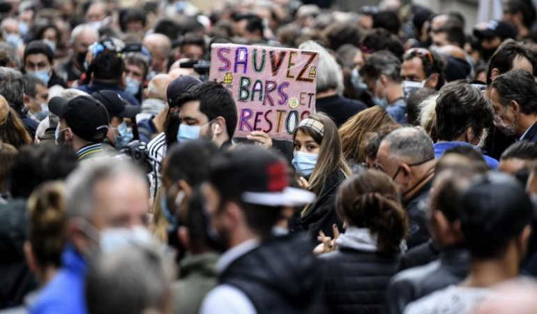 Frankreich verliert  Kontrolle über Coronavirus  – Lockdown bleibt