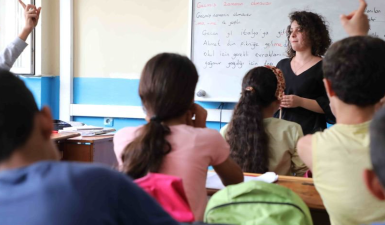 Ziya Selçuk: PIKTES ve ücretli öğretmenlere mevzuat gereği kadro mümkün değil