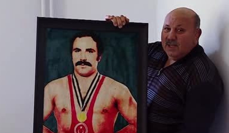 Avrupa Şampiyonu eski güreşçi Raşit Karabacak koronadan vefat etti
