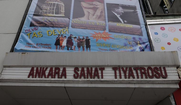 Maddi imkansızlıklar dolayısıyla kapanan Ankara Sanat Tiyatrosu bir yıl daha hizmet verebilecek