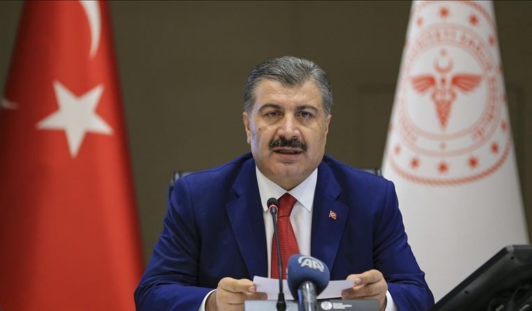 Koca: Çin’den gelecek aşılar pazar gecesi yola çıkıyor