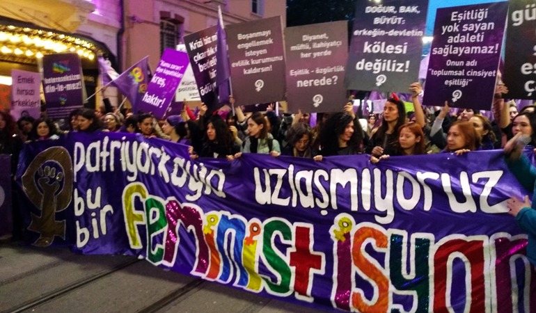 Feminist Gece Yürüyüşü’ne katılan ’18 kişi hakkında’ gözaltı kararı