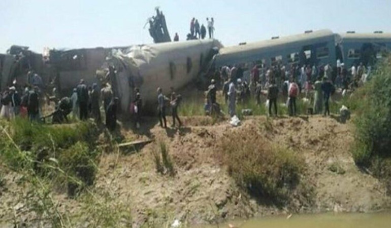 Mısır’da tren kazası: 32 kişi yaşamını yitirdi