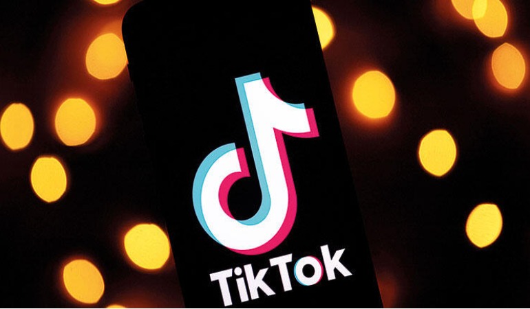 Pakistan TikTok’u yasakladı: Müstehcenliği yayıyor