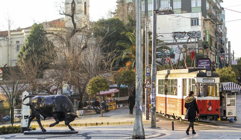 Kadıköy’de toplantı ve gösteri yürüyüşü yasaklandı
