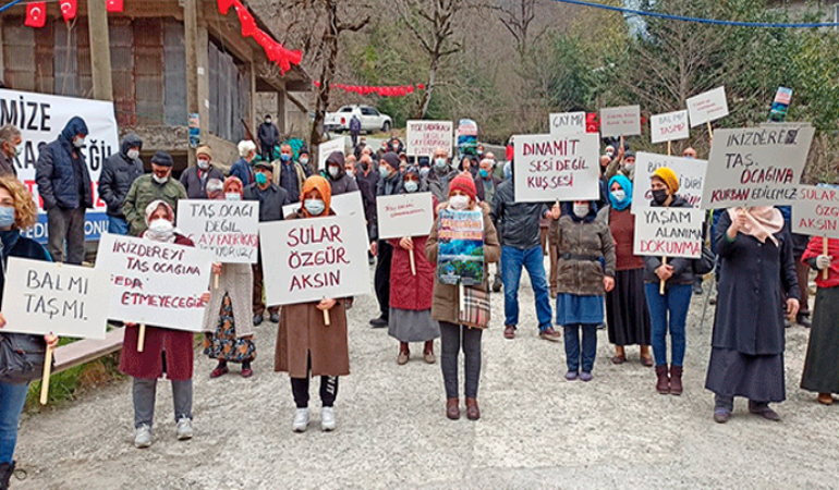 Rize İkizdere’de taş ocağı protestosu: Cengiz İnşaat’a “Bizim cennet vadimizi bırak”