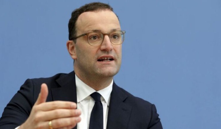Almanya: Sağlık Bakanı eleştirileri geri çevirdi