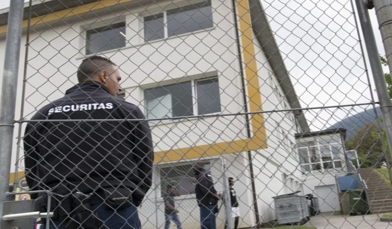 Af Örgütü: İsviçre mültecilere sistematik işkence uyguluyor