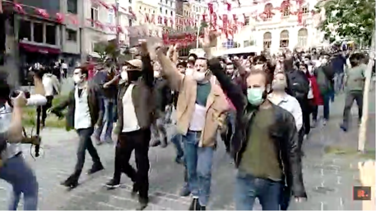 HDP İzmir il binasına yönelik saldırı protesto ediliyor
