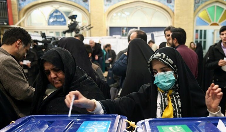 İran’da cumhurbaşkanlığı seçimleri için oy verme süreci başladı