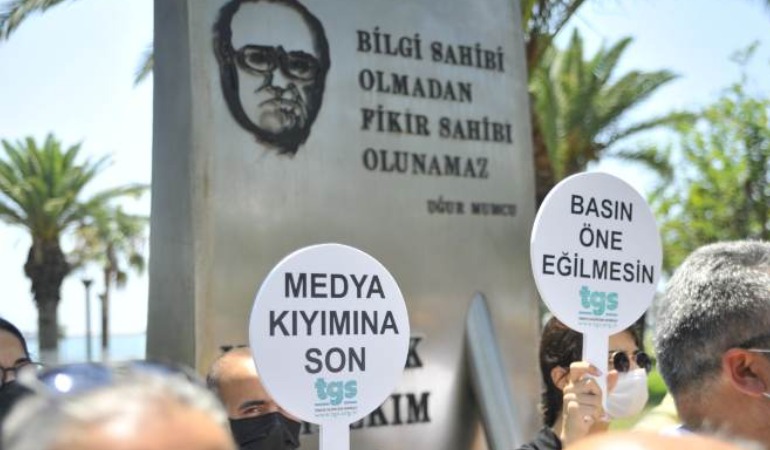 Gazeteciler ‘tasarruf genelgesi’ne karşı sokakta: Haberden tasarruf olmaz