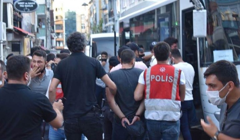 Ankara, İzmir ve İstanbul’da Suruç katliamı anmalarına polis müdahale etti