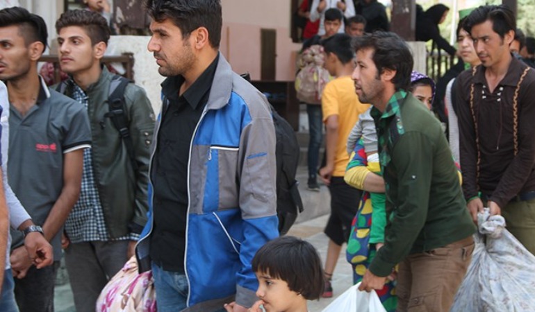 Afgan göçmenlerin sayısı gün geçtikçe artıyor mu?