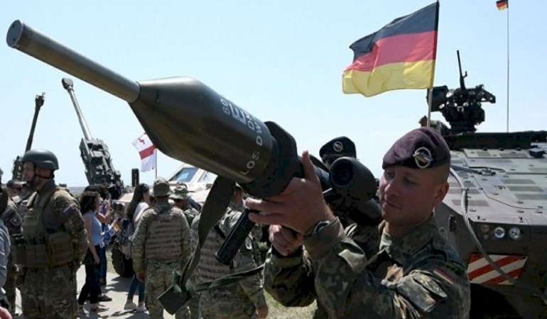 Alman hükümeti 22,5 milyar euroluk silah ihracatını onayladı