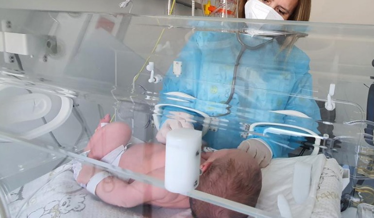 Aşısız hamilelerde ölüm oranı arttı, bebekler de Kovid-19 kaptı