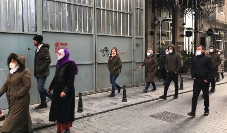 İstanbul’da cezaevindeki hak ihlalleri protesto ediliyor