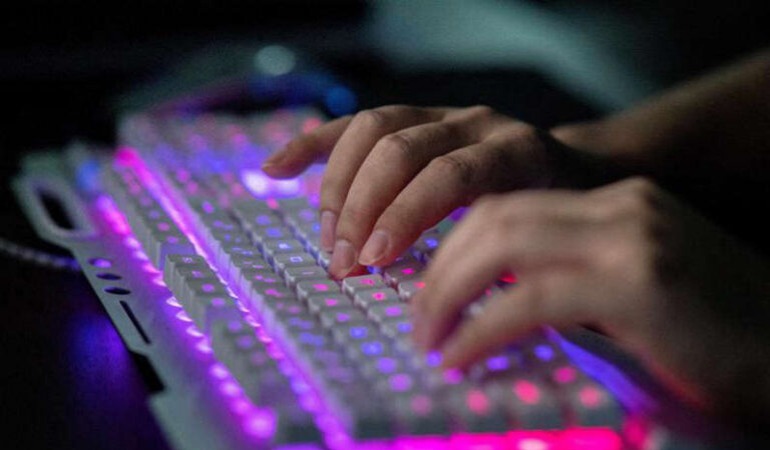 Russland zerschlägt auf Bitten der USA bekannte Hackergruppe Revil