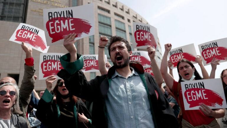 Mäßige Proteste in der Türkei nach Verurteilung