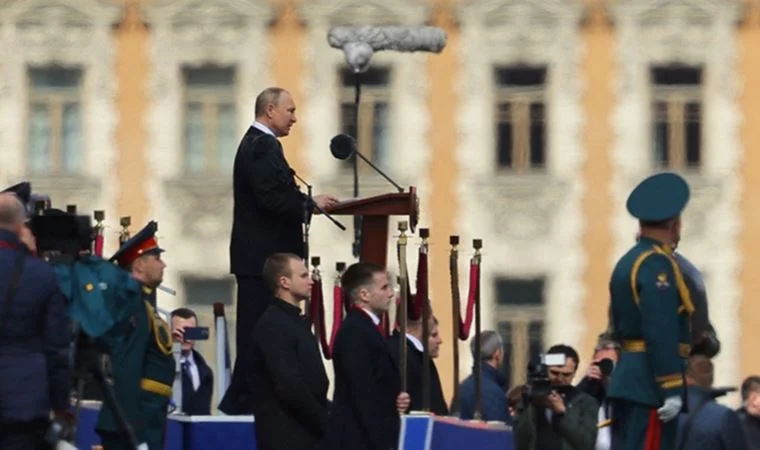 Putin: “Nazizim’in Rövanşı Kabul Edilemez”