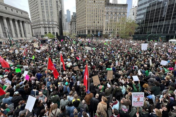 New York’ta ”Kürtaj Hakkı” İçin Protesto Gösterileri