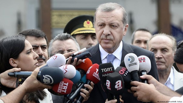 Dijital Haber Tüketim Raporu: “Türkiye’de Medyaya Güven Azalıyor”