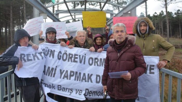Sinop:Rektör cami için zorla “bağış” toplaması protesto edildi