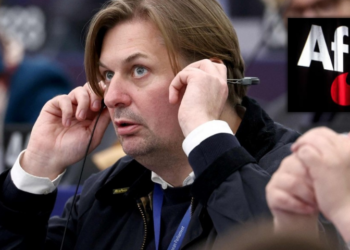 AfD, Avrupa Parlamentosu’ndaki Kimlik ve Demokrasi grubundan atıldı.