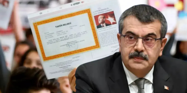 İlkokullarda karne dönemi sona eriyor, gelişim raporu başlıyor!