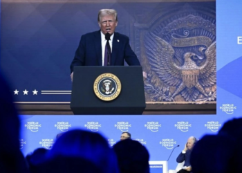 Trump, Dünya Ekonomik Forumu’na Katıldı: Petrol fiyatları ve  Faiz oranları düşmeli