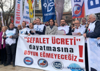 Kamu çalışanlarından ülke genelinde iş bırakma eylemi