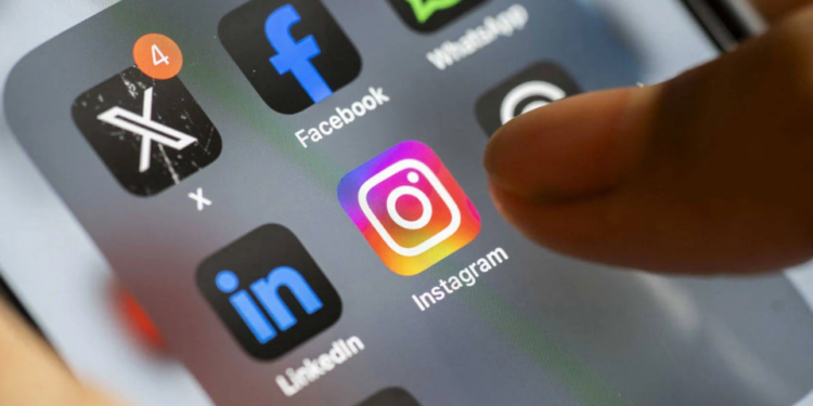 Ekrem İmamoğlu’nun gözaltına alınmasının ardından sosyal medya paylaşımları nedeniyle 54 kişi gözaltına alındı