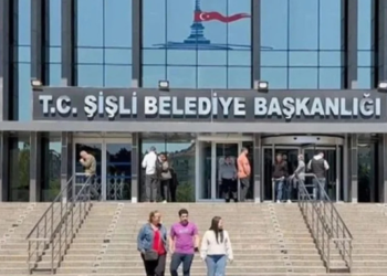 Kayyum atanan Şişli Belediye Başkan Yardımcıları istifa etti