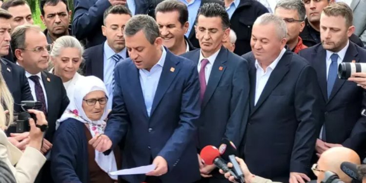 Özgür Özel, İmamoğlu’nun serbest bırakılması için imza kampanyası başlattı