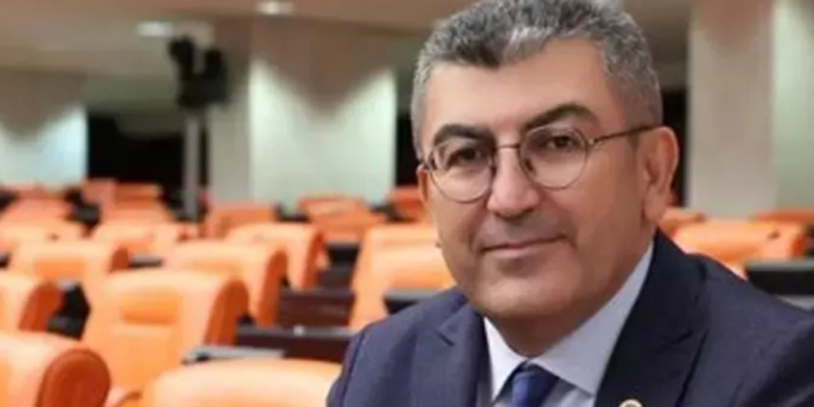 Gelecek Partisi Konya Milletvekili Hasan Ekici partisinden istifa etti