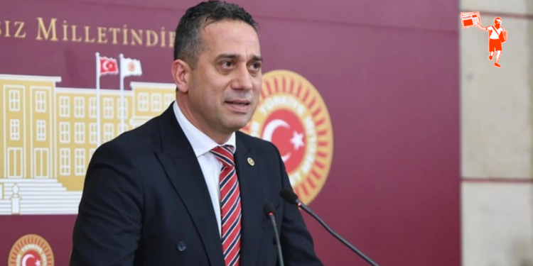 Ali Mahir Başarır’dan İzmir Operasyonuna tepki: “Bu Düpedüz Siyasi Operasyon”