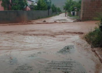 Kars’ın Kağızman ilçesinde sel felaketi: Köylerde ev ve ahırlar yıkıldı