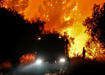 Çanakkale’de peş peşe orman yangınları: 5 köy boşaltıldı, 4 şüpheli gözaltında