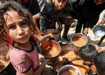 Pakistan’dan Gazze’ye 100 tonluk gıda yardımı