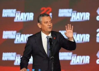 CHP’nin 22. Olağanüstü Kurultayı’nda Özgür Özel yeniden Genel Başkan seçildi