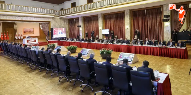 Kurtulmuş: “PKK’nın silahlı örgüt olmaktan çıktığı MGK kararıyla tescillenebilir”